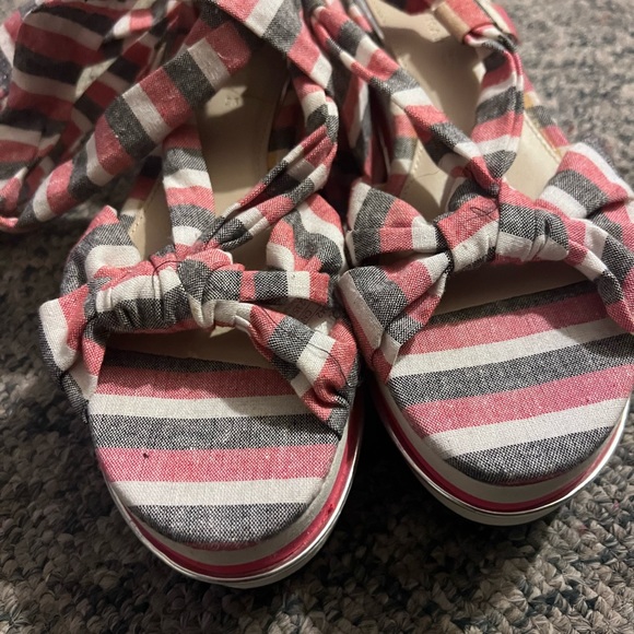 New shoes - Picture 3 of 5